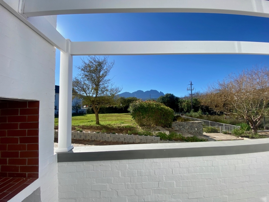 3 Bedroom Property for Sale in Gevonden Estate Western Cape